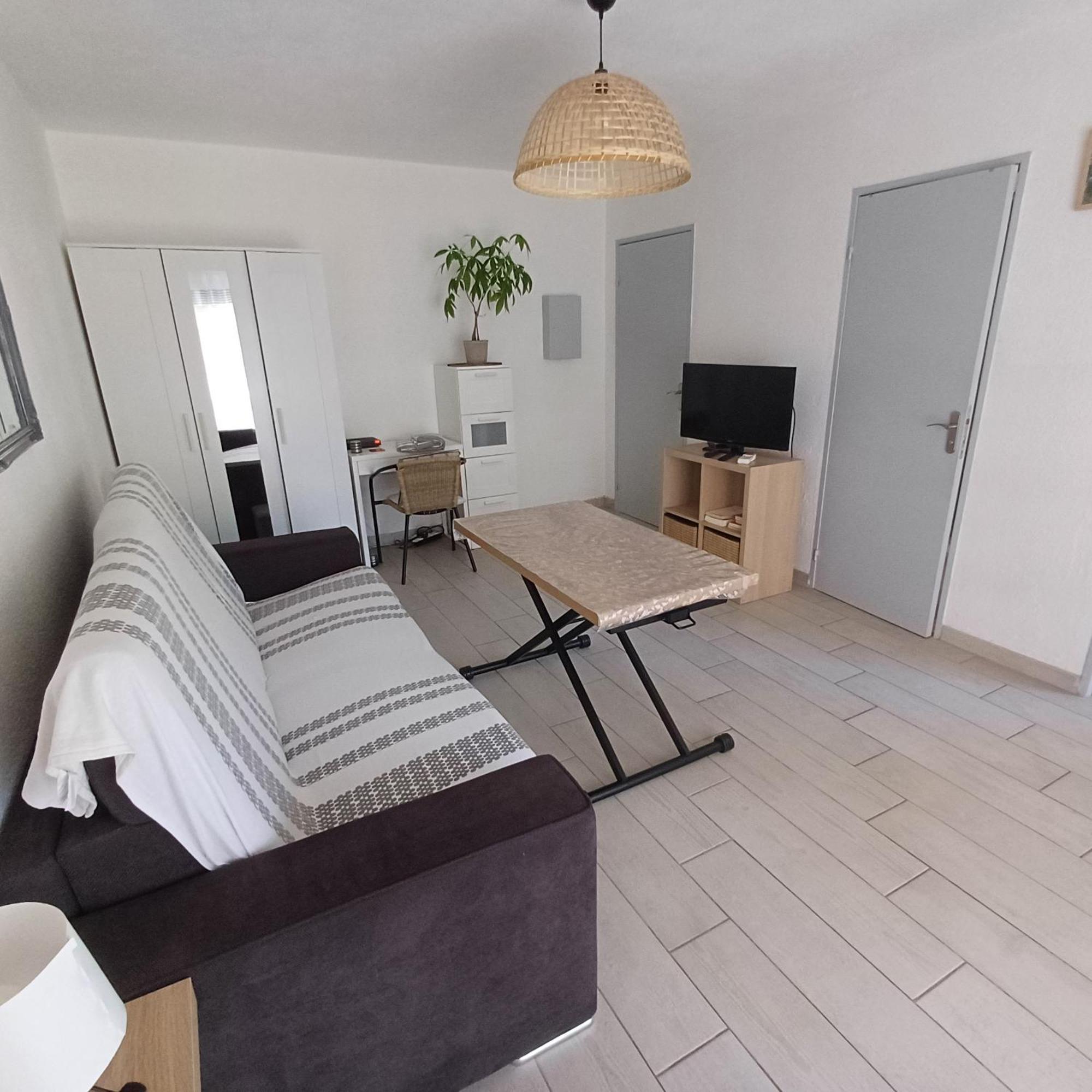 F1 A 5 Minutes Des Plages Et De La Gare Vallauris Exterior photo